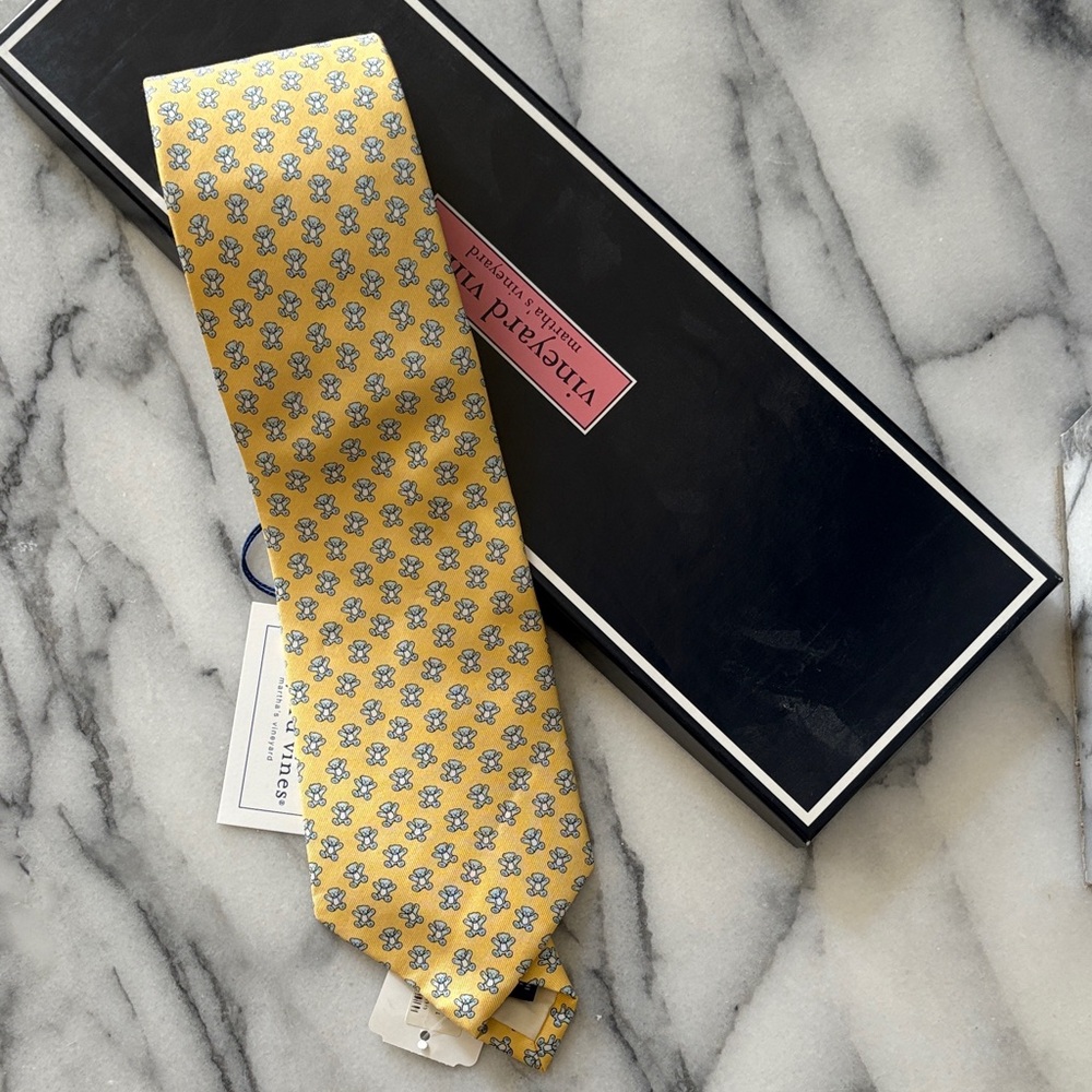 Vineyard Vines Blue/Yellow Teddy Bear Tie